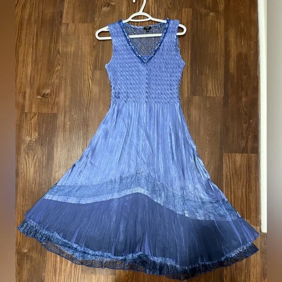 KOMAROV Beaded Charmeuse & Chiffon Tiered Dress Size M - Picture 5 of 10